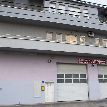 Jana Apartmani Belgrado Buitenkant foto