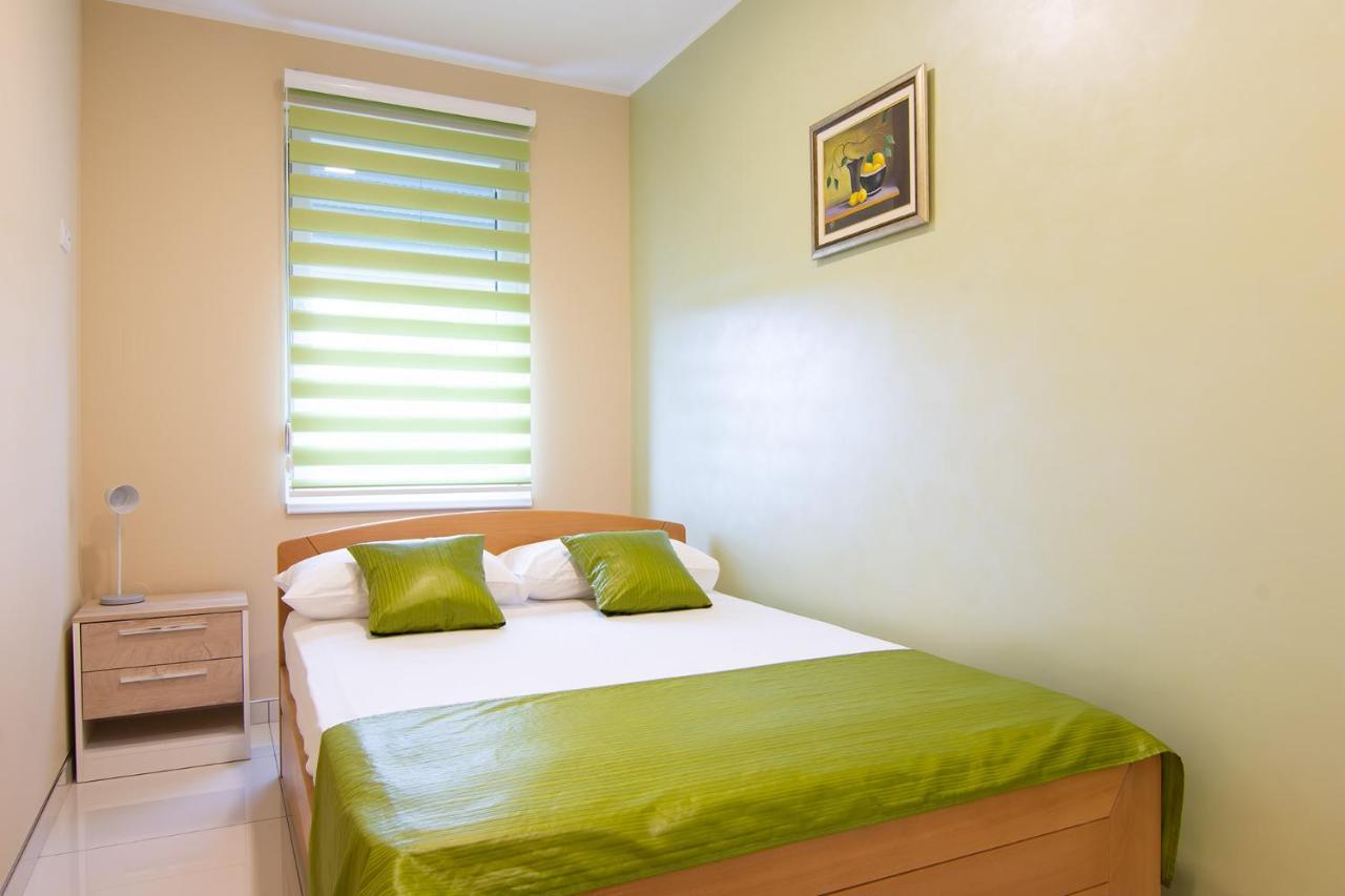 Jana Apartmani Belgrado Buitenkant foto