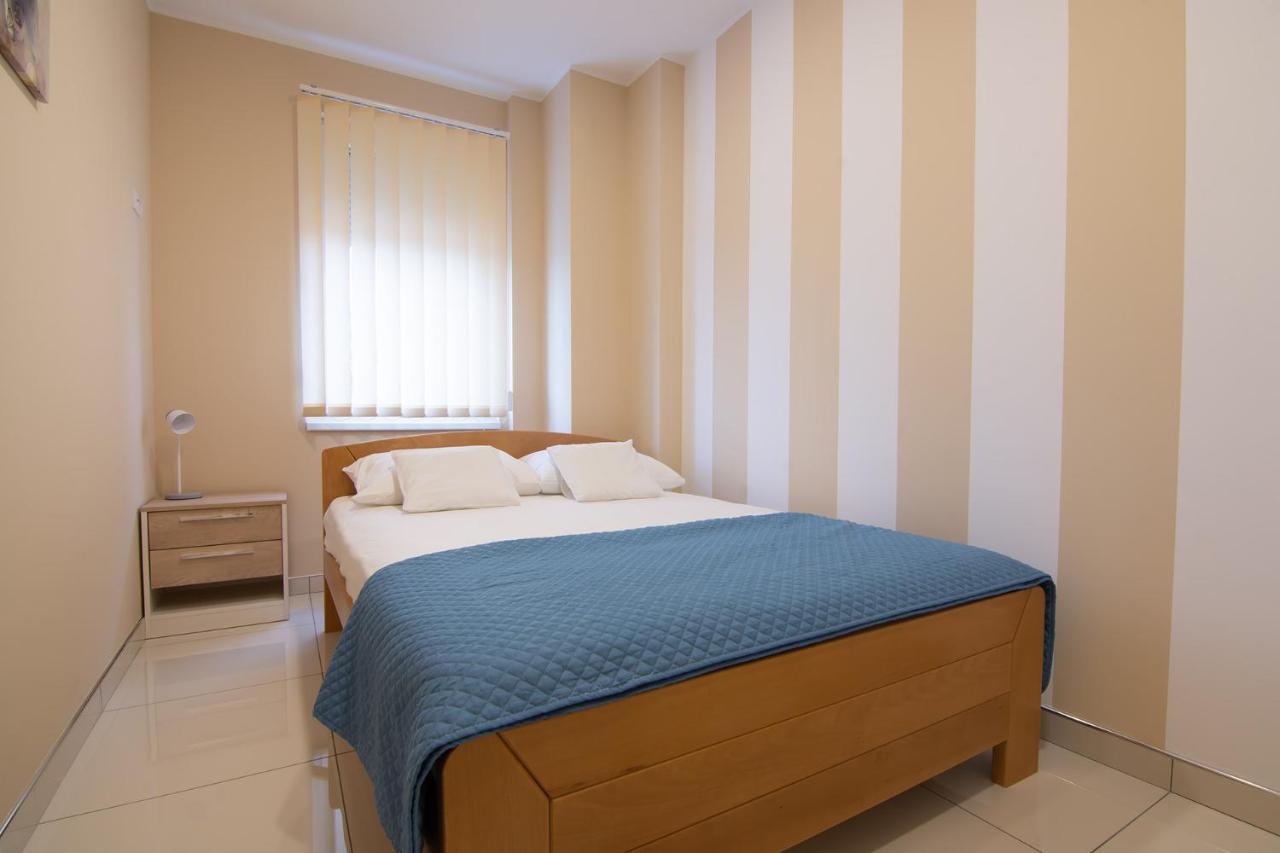 Jana Apartmani Belgrado Buitenkant foto