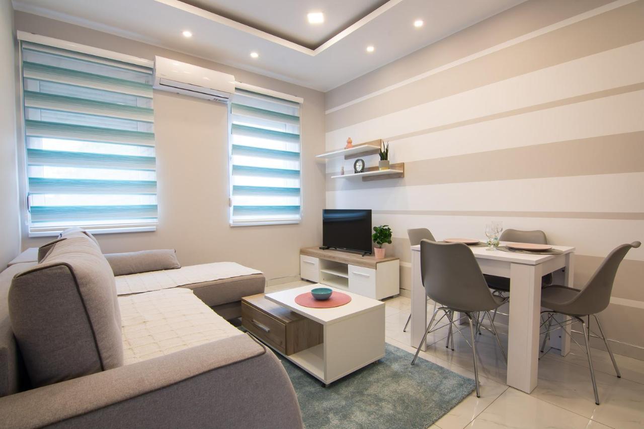 Jana Apartmani Belgrado Buitenkant foto